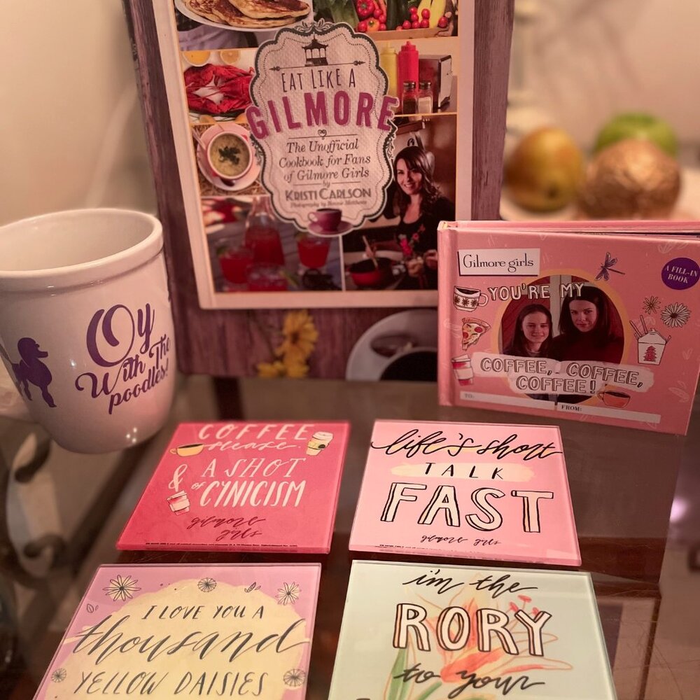 Gilmore Girls Fan Gift Set - Coffee Coasters Book Mug